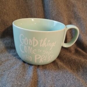 Hallmark Mahogany "Good Things Come To Those Who Praise "mug (122824A)